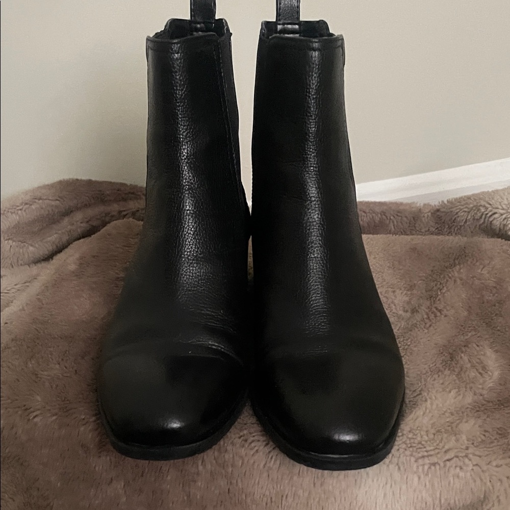 Kenneth Cole Reaction Black Ankle Chelsea Boot - Picture 3 of 8